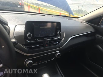 2021 Nissan Altima S – miniatura 11
