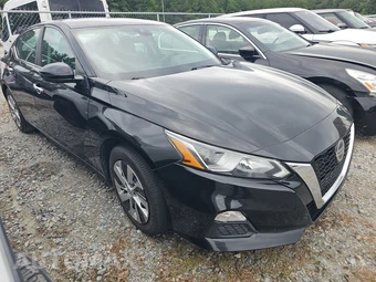 2021 Nissan Altima S – miniatura 3