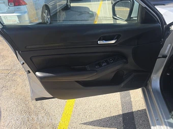 2021 Nissan Altima S – miniatura 9