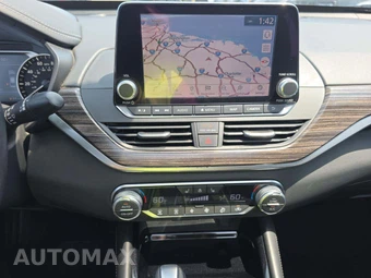 2021 Nissan Altima SL - miniatura 10