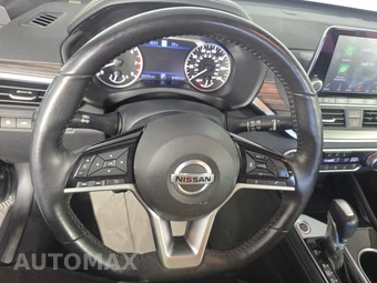2021 Nissan Altima SL - miniatura 10