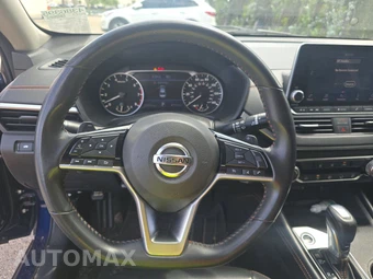 2021 Nissan Altima SR - miniatura 10