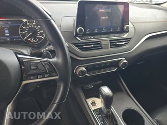 2021 Nissan Altima SR - miniatura 11