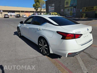 2021 Nissan Altima SR – miniatura 2