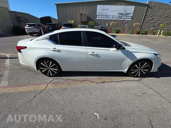 2021 Nissan Altima SR – miniatura 4
