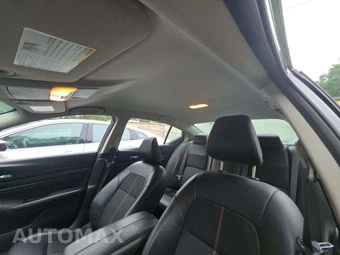 2021 Nissan Altima SR – miniatura 10