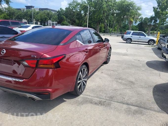 2021 Nissan Altima SR – miniatura 21
