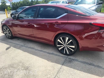 2021 Nissan Altima SR – miniatura 31