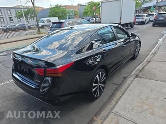 2021 Nissan Altima SR – miniatura 4