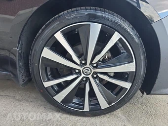 2021 Nissan Altima SR – miniatura 9