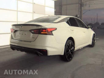 2021 Nissan Altima SR - miniatura 4