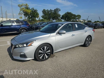2021 Nissan Altima SV