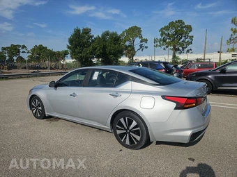2021 Nissan Altima SV - miniatura 6