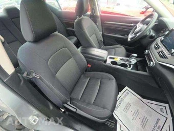 2021 Nissan Altima SV – miniatura 18