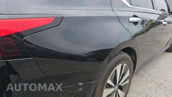 2021 Nissan Altima SV - miniatura 7