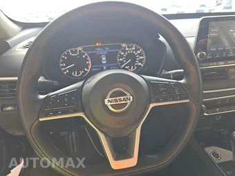 2021 Nissan Altima SV - miniatura 10