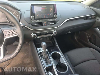 2021 Nissan Altima SV – miniatura 7