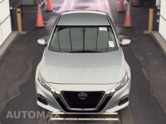 2021 Nissan Altima SV – miniatura 2