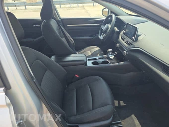 2021 Nissan Altima SV – miniatura 8