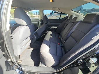 2021 Nissan Altima SV – miniatura 13