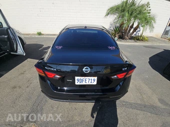 2021 Nissan Altima SV – miniatura 5