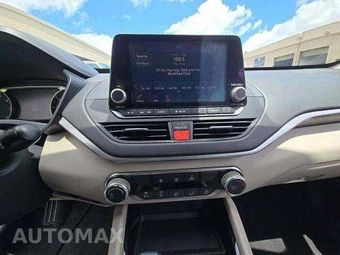 2021 Nissan Altima SV – miniatura 11