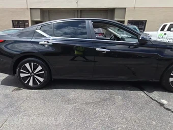 2021 Nissan Altima SV – miniatura 5