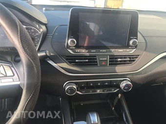 2021 Nissan Altima SV – miniatura 11