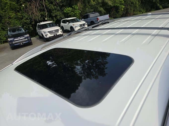 2021 Nissan Armada Platinum - miniatura 12