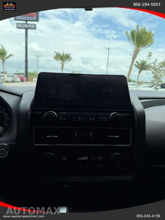 2021 Nissan Armada SV - miniatura 15