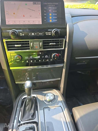 2021 Nissan Armada SV – miniatura 10