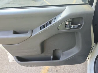 2021 Nissan Frontier SV Crew Cab Medium Bed - miniatura 9