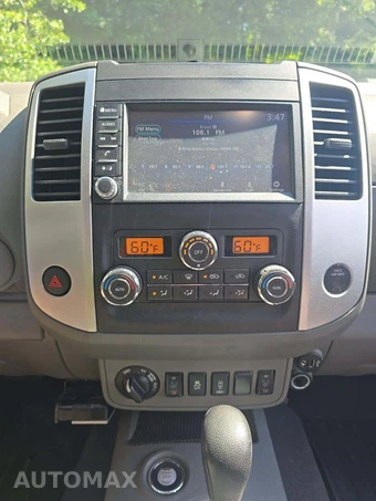 2021 Nissan Frontier SV Crew Cab Medium Bed – miniatura 10