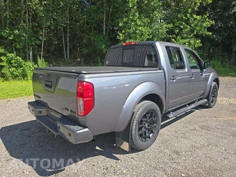 2021 Nissan Frontier SV Crew Cab Medium Bed – miniatura 3