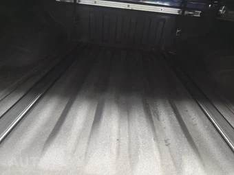 2021 Nissan Frontier SV Crew Cab Medium Bed - miniatura 17