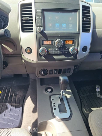 2021 Nissan Frontier SV Crew Cab Medium Bed – miniatura 11