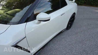 2021 Nissan GT-R Premium - miniatura 5