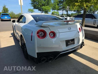 2021 Nissan GT-R Premium - miniatura 2