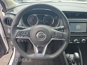 2021 Nissan Kicks S – miniatura 10