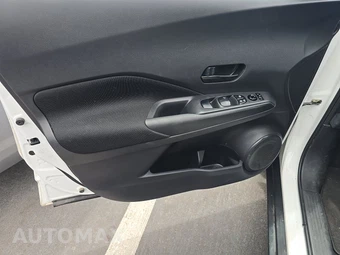 2021 Nissan Kicks S – miniatura 9