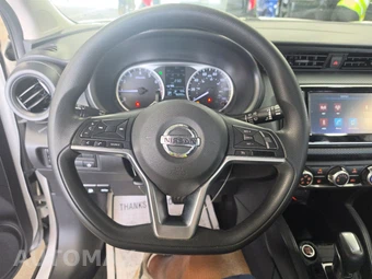 2021 Nissan Kicks S - miniatura 10