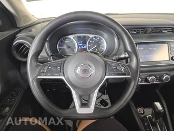 2021 Nissan Kicks S – miniatura 10