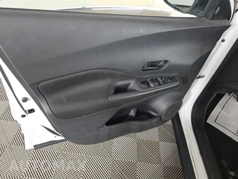 2021 Nissan Kicks S – miniatura 9