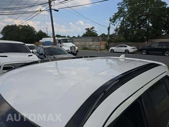 2021 Nissan Kicks SR – miniatura 12