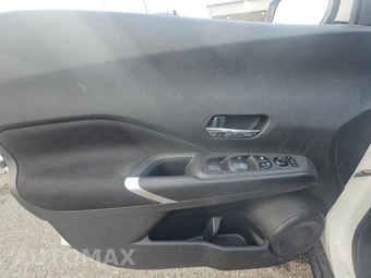 2021 Nissan Kicks SV – miniatura 9