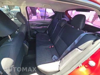 2021 Nissan Kicks SV - miniatura 13