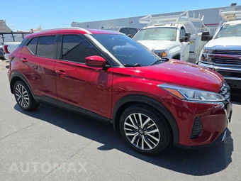 2021 Nissan Kicks SV - miniatura 3