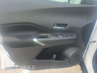 2021 Nissan Kicks SV - miniatura 9