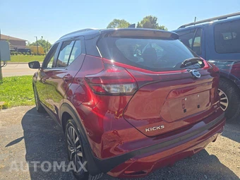 2021 Nissan Kicks SV - miniatura 2
