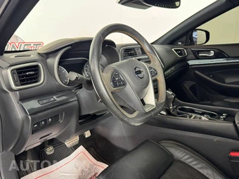 2021 Nissan Maxima SR - miniatura 10